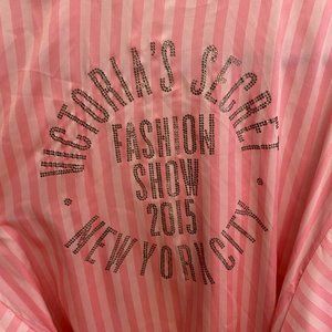 Victorias Secret Fashion Show Robe 2015 RARE!